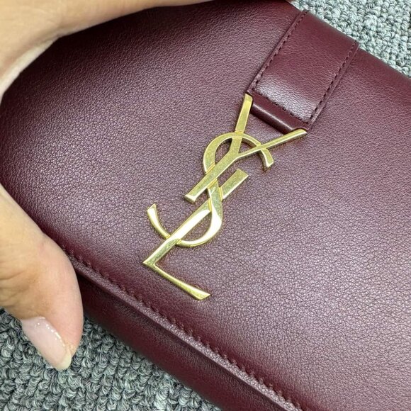 100% Authentic Yves Saint Laurent Leather Wallet - Picture 6 of 10